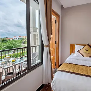 Vi Khoa , Hội An Vietnam